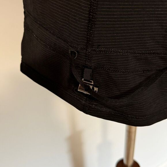 Lululemon Black Elevate Tank Top 10 Luxtreme Excellent DrawString Waist - Picture 10 of 12